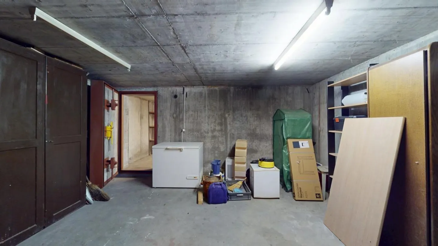 Geräumiges Zweifamilienhaus - Foto 14 von 14