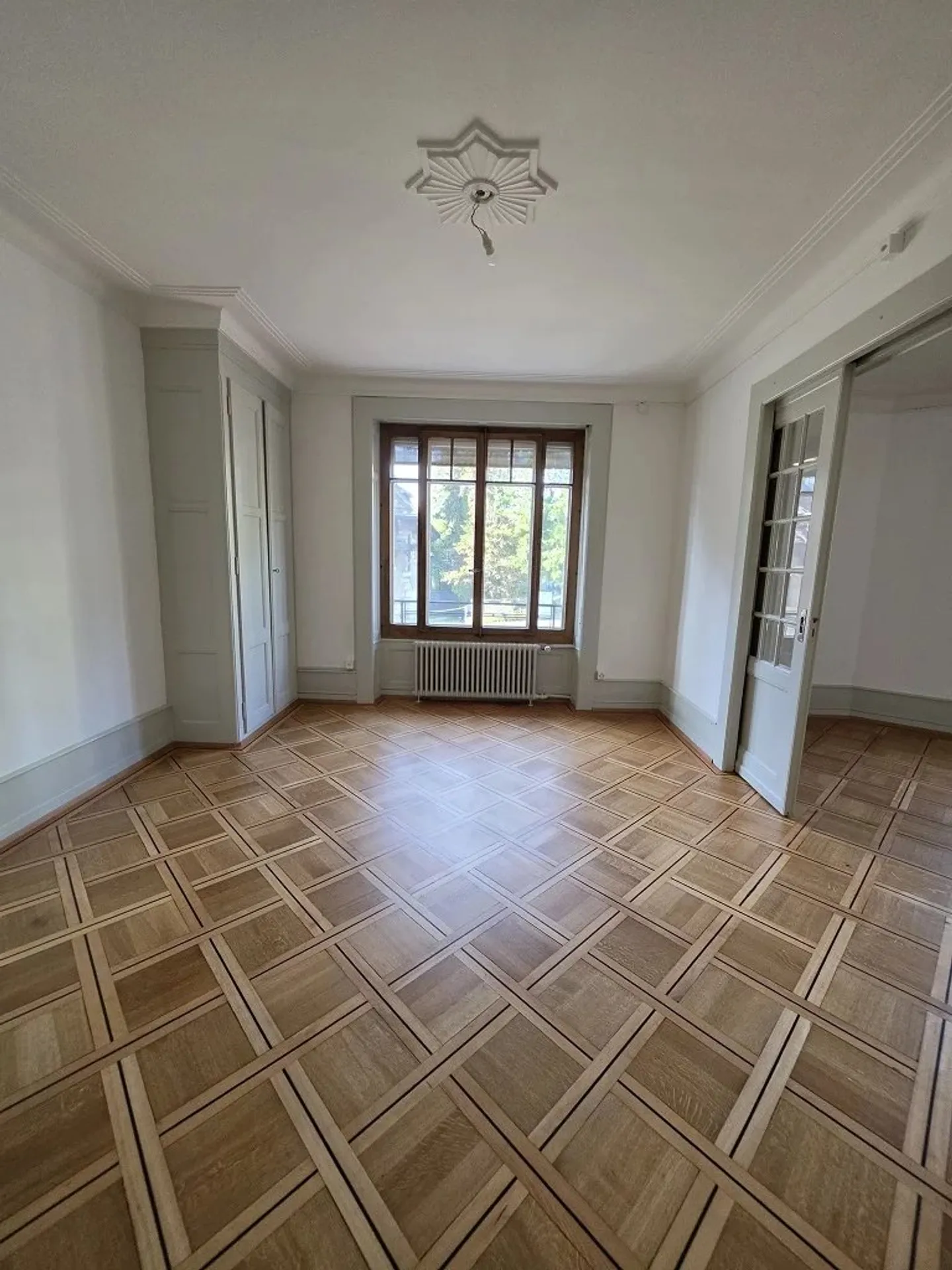 Spacious Apartment in Sécheron - Photo 6 of 11