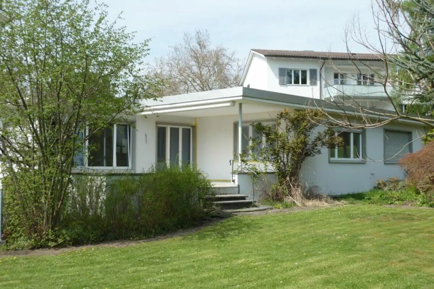 Casa unifamiliare lussuosa con grande giardino e molta privacy - Foto 1 di 6