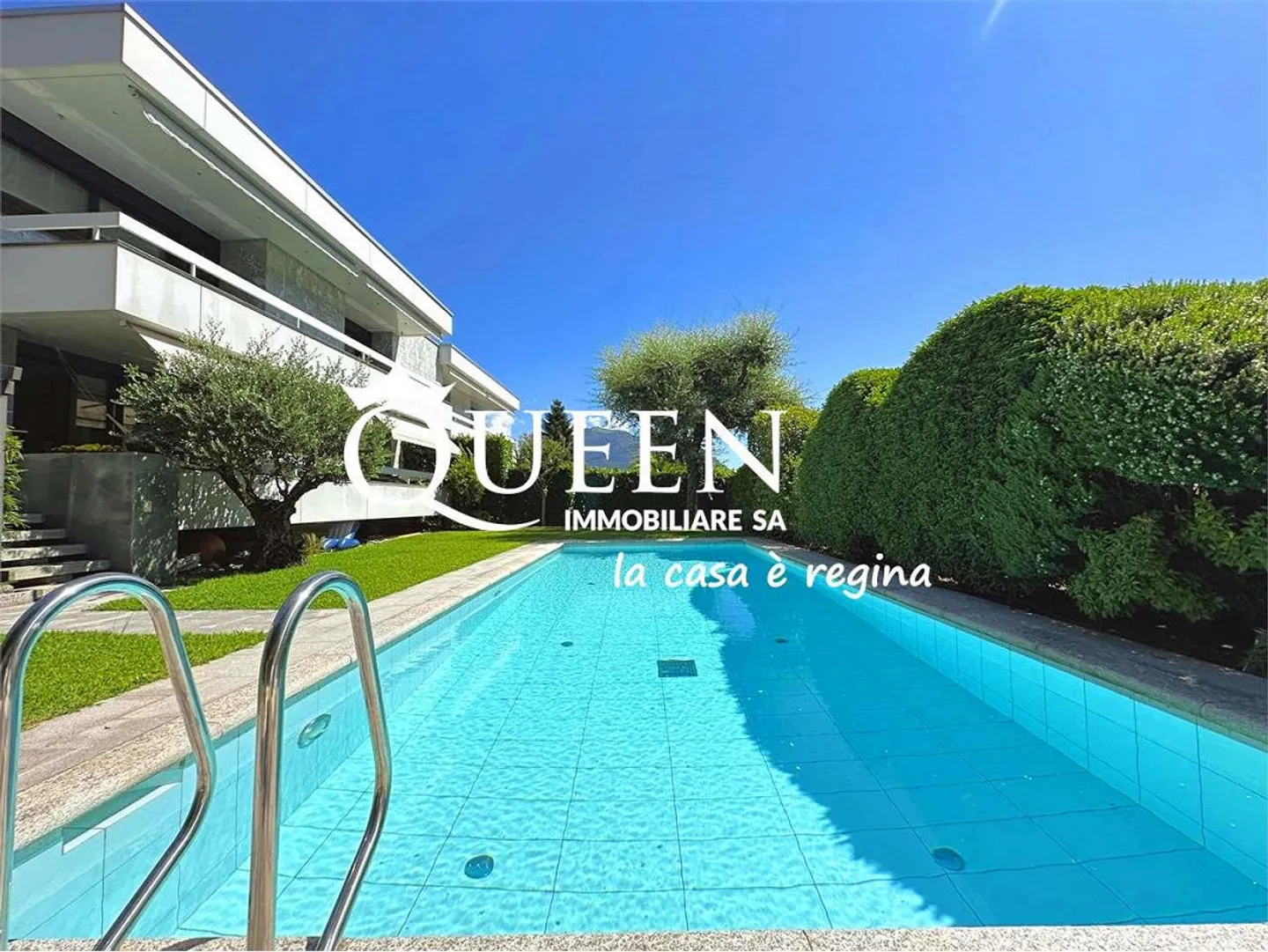 Bella villa di 4,5 stanze con giardino e piscina a Gentilino - Foto 1 di 13