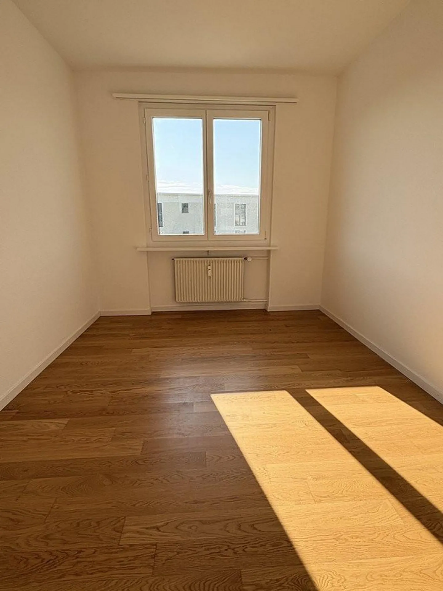 Charming 2.0-room apartment with garden seating area in Roggwil - Photo 4 of 7