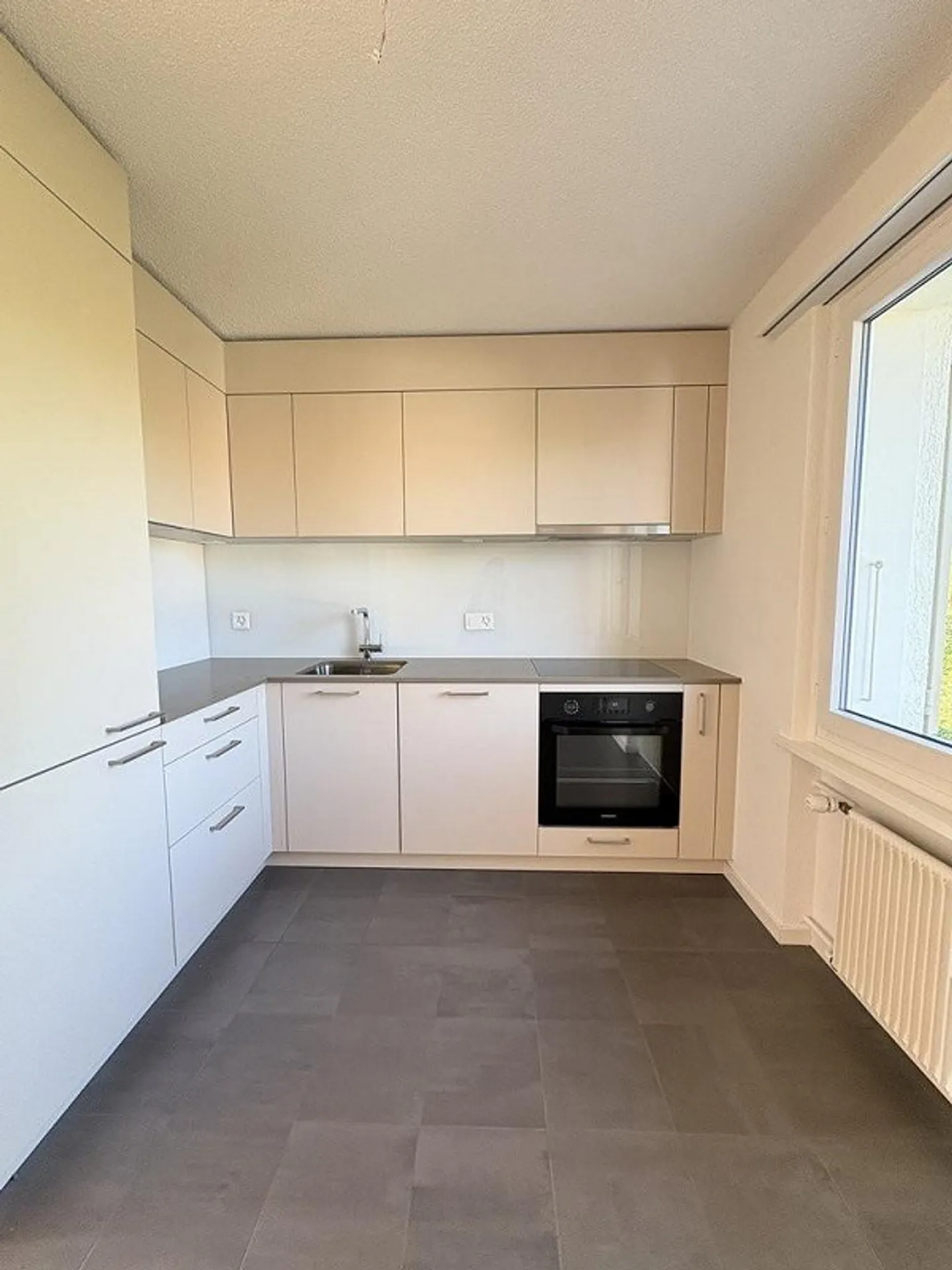 Charming 2.0-room apartment with garden seating area in Roggwil - Photo 5 of 7