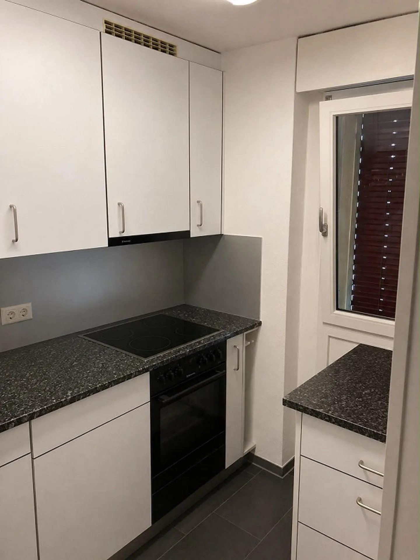 Moderne 3-Zimmerwohnung in Münsingen - Foto 3 von 15