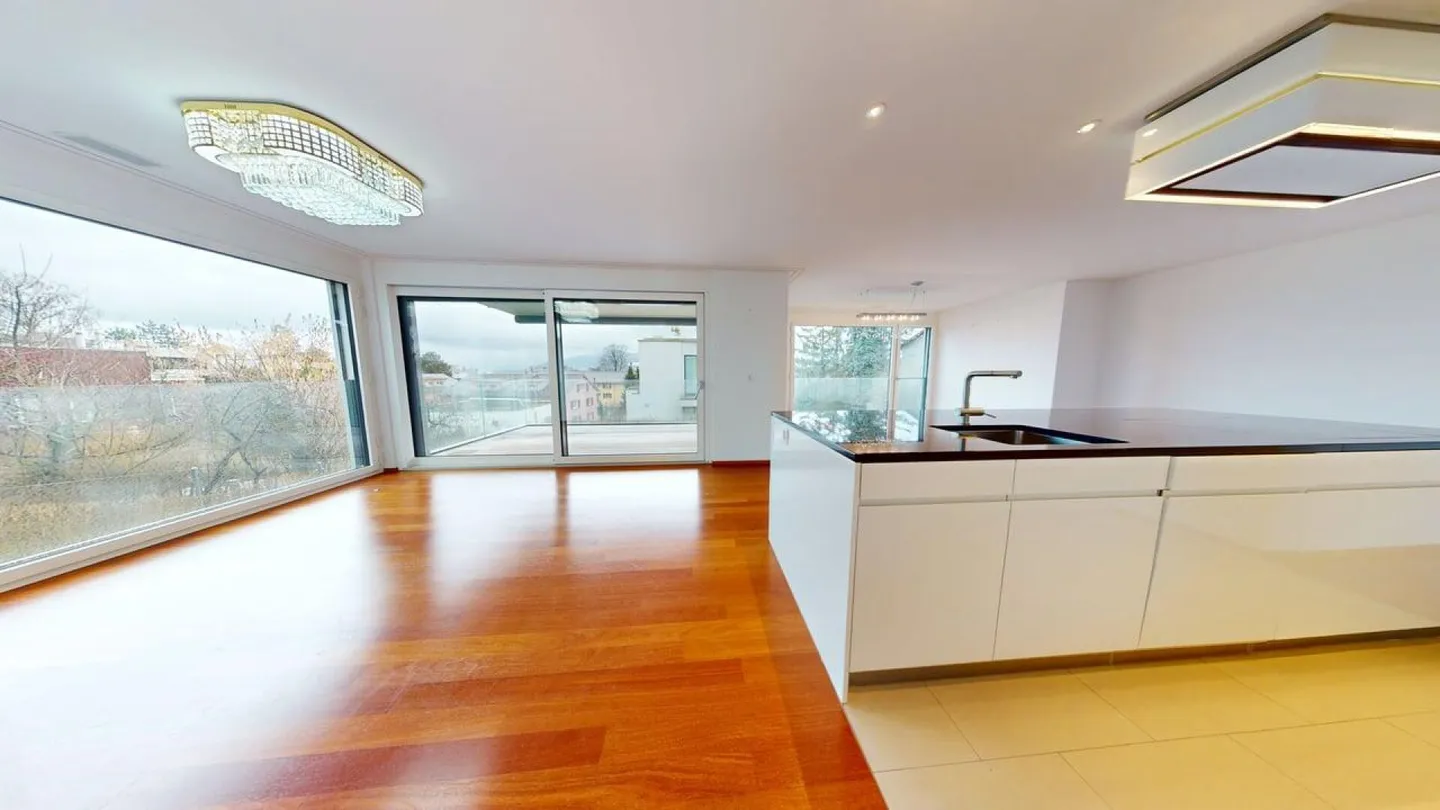 Appartement exclusif de 4,5 pièces dans un emplacement privilégié à Zurich Höngg - Photo 4 sur 15