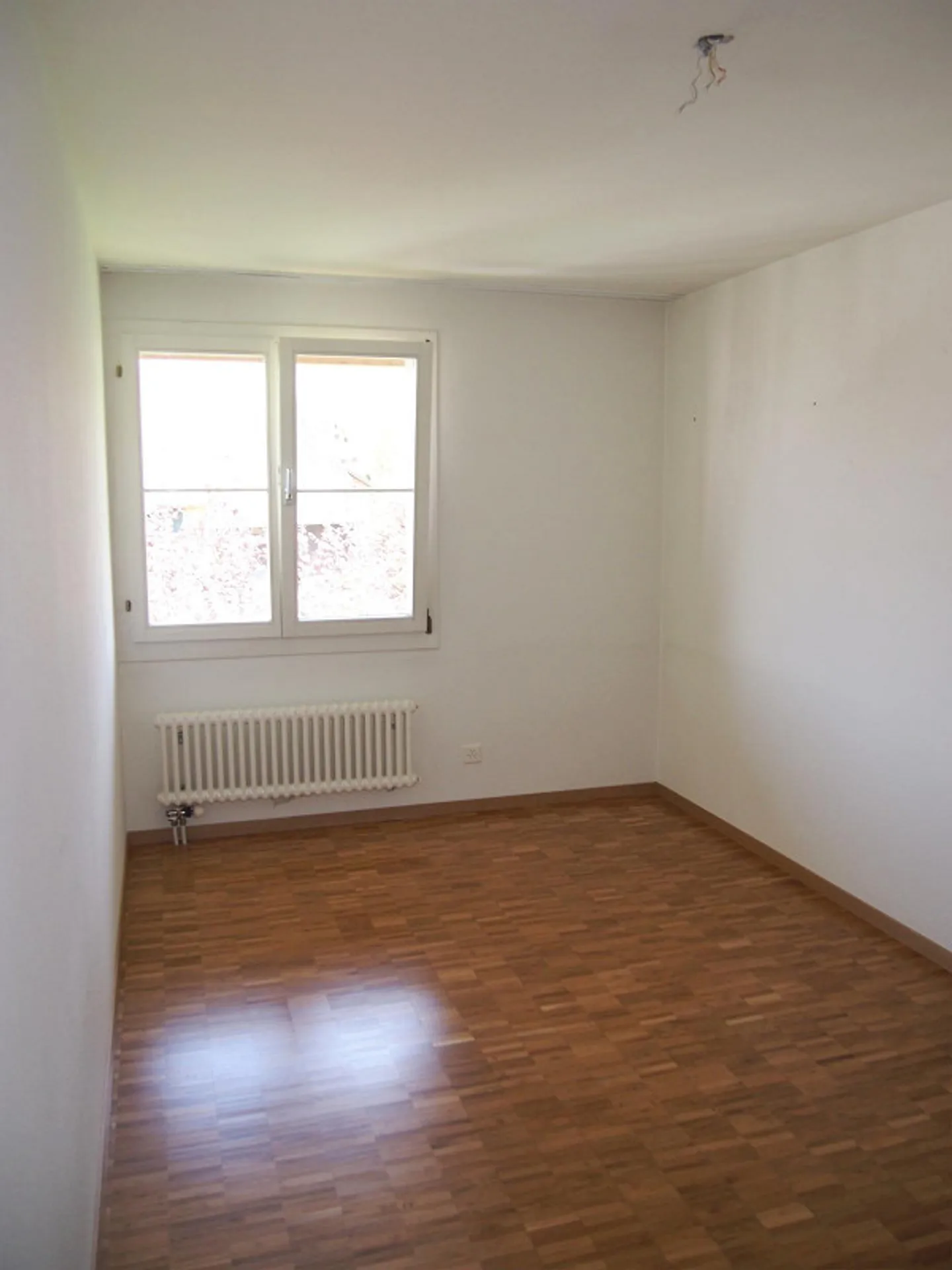 Charmante appartement 3.5 pièces avec balcon à Bonstetten - Photo 3 sur 10