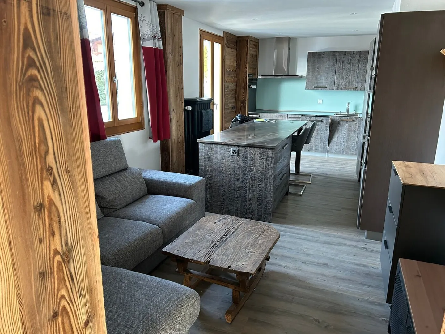 Möblierte 3,5-Zimmer-Wohnung mit Balkonen - 90m2 - Foto 1 von 9