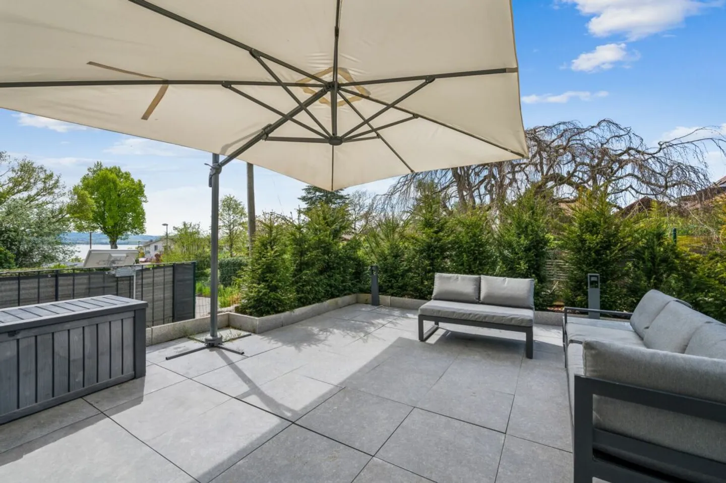 Exklusive 5.5-Zimmer-Gartenwohnung an ruhiger Lage - Foto 11 von 13