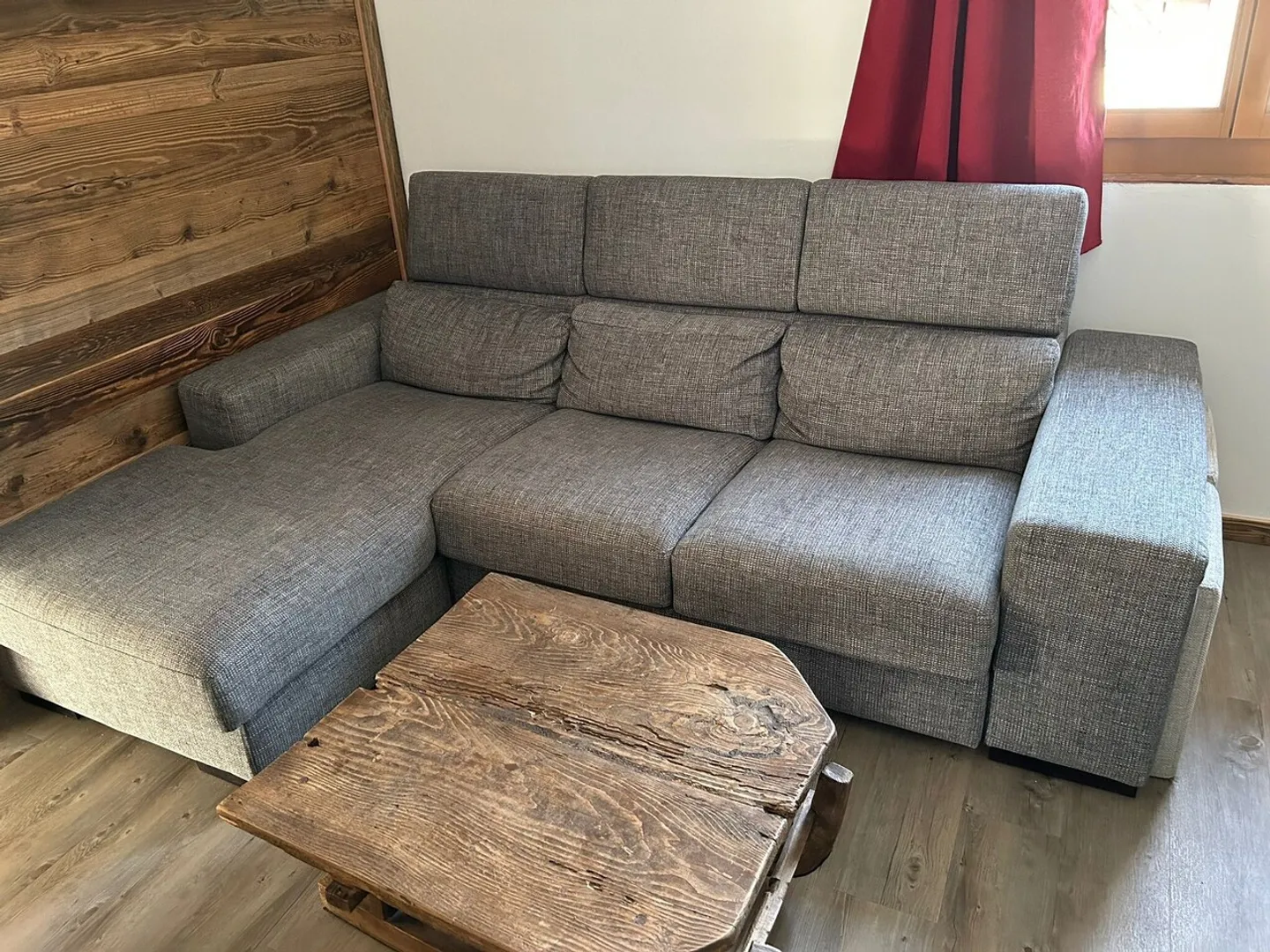 Möblierte 3,5-Zimmer-Wohnung mit Balkonen - 90m2 - Foto 3 von 9