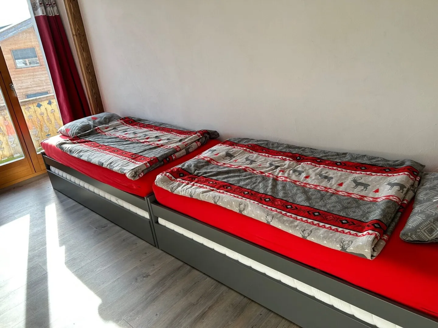 Möblierte 3,5-Zimmer-Wohnung mit Balkonen - 90m2 - Foto 4 von 9