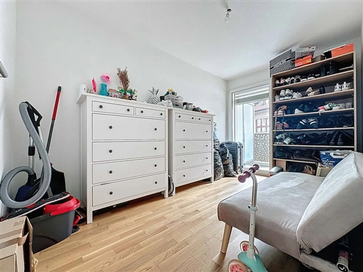 «4.5 Zimmerwohnung im 1. OG mit Balkon» - Foto 9 von 13