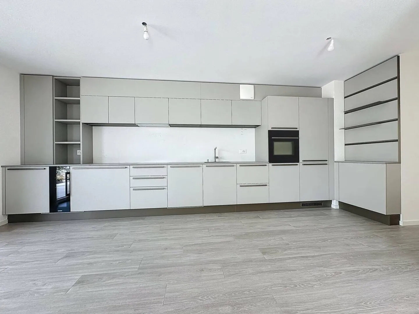 Neues 3,5-Zimmer-Apartment mit Terrasse und Garten - Foto 3 von 11