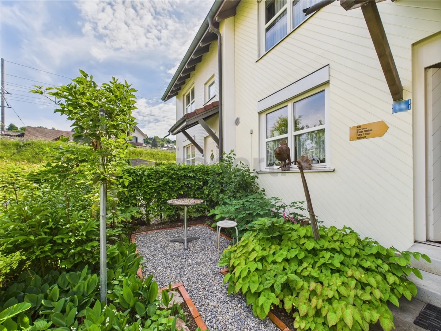 Charmante maison de ville 5.5/6.5 pièces à Hedingen, Riedstrasse 14 - Photo 2 sur 11