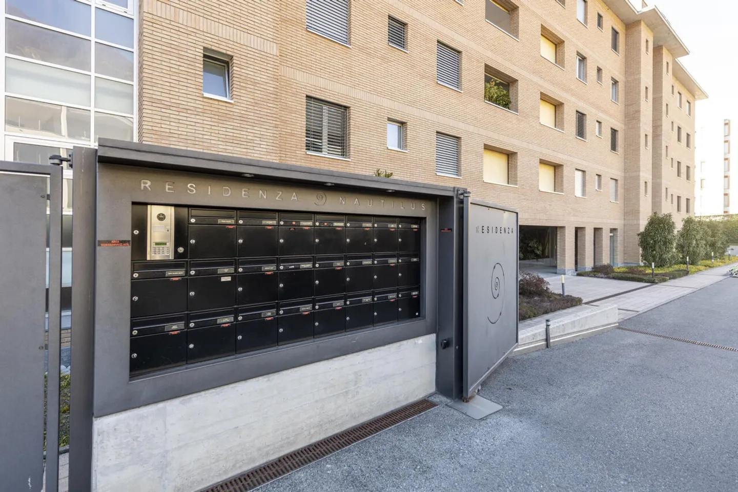 Appartamento in vendita - Foto 1 di 14