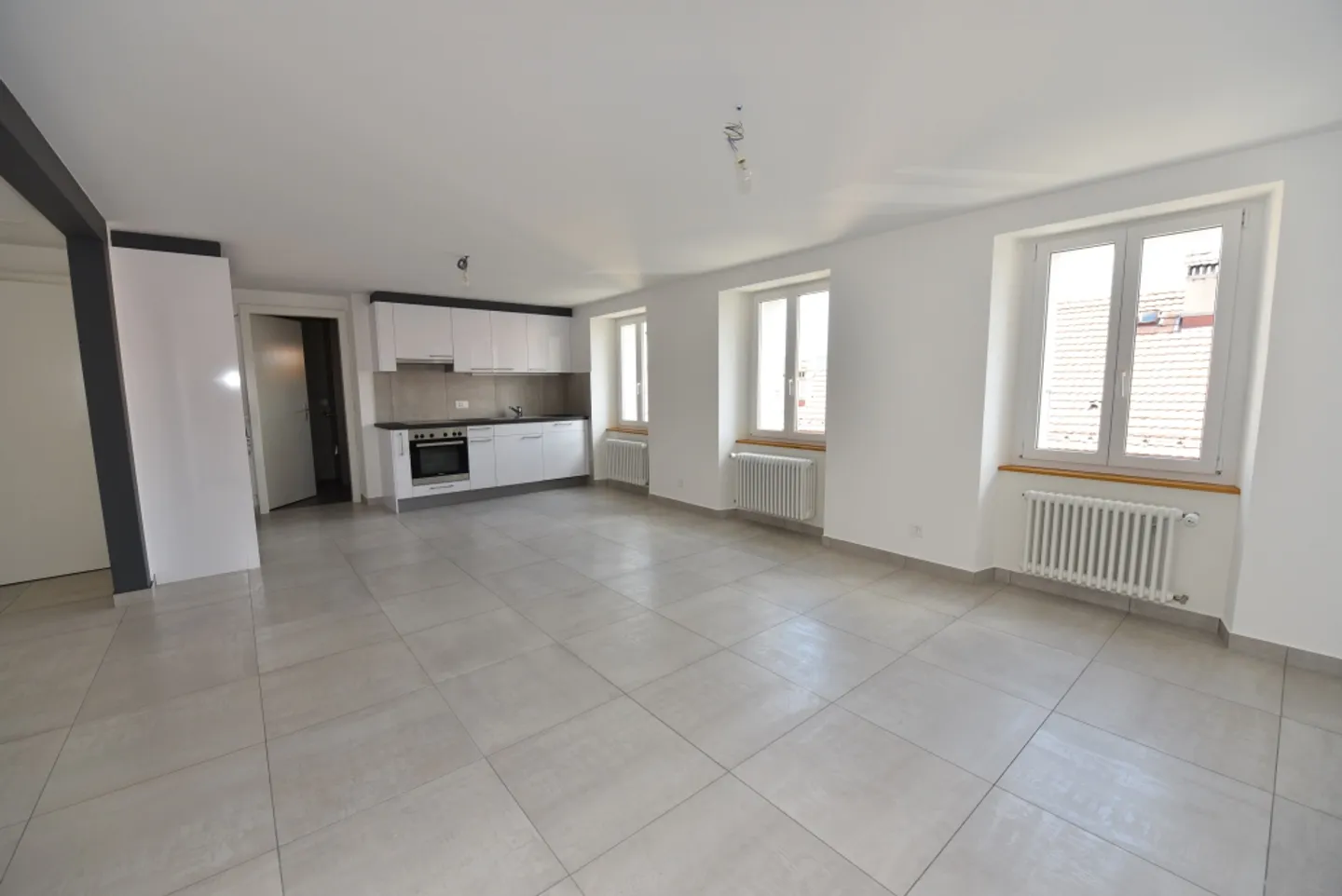 2-room apartment - Photo 1 of 5