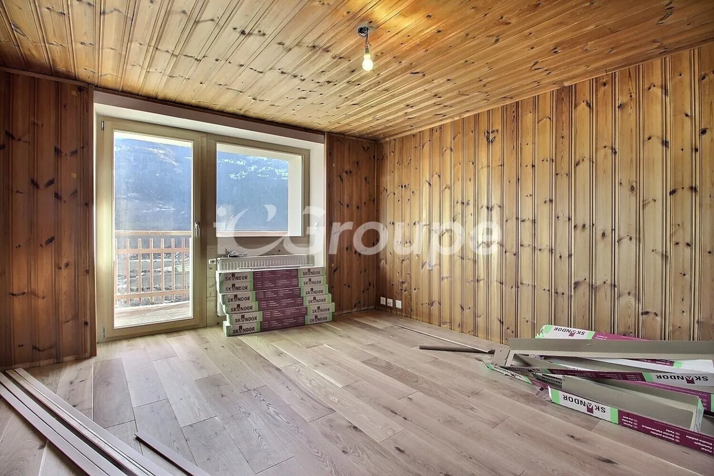 An Exalted Apartment for Rent in Corin-de-la-Crête. - Photo 6 of 8