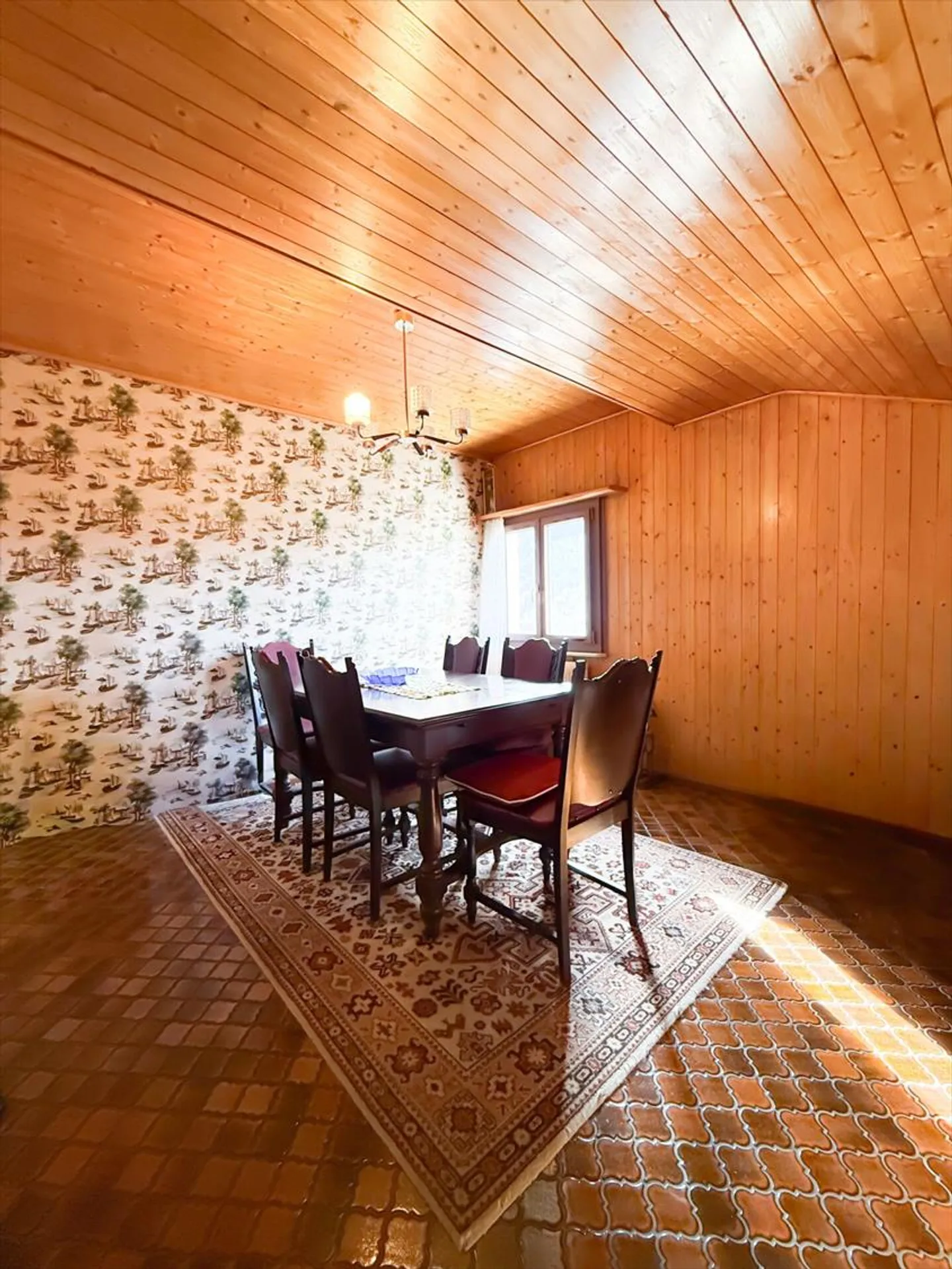 Family apartment with panoramic view - Photo 6 of 12