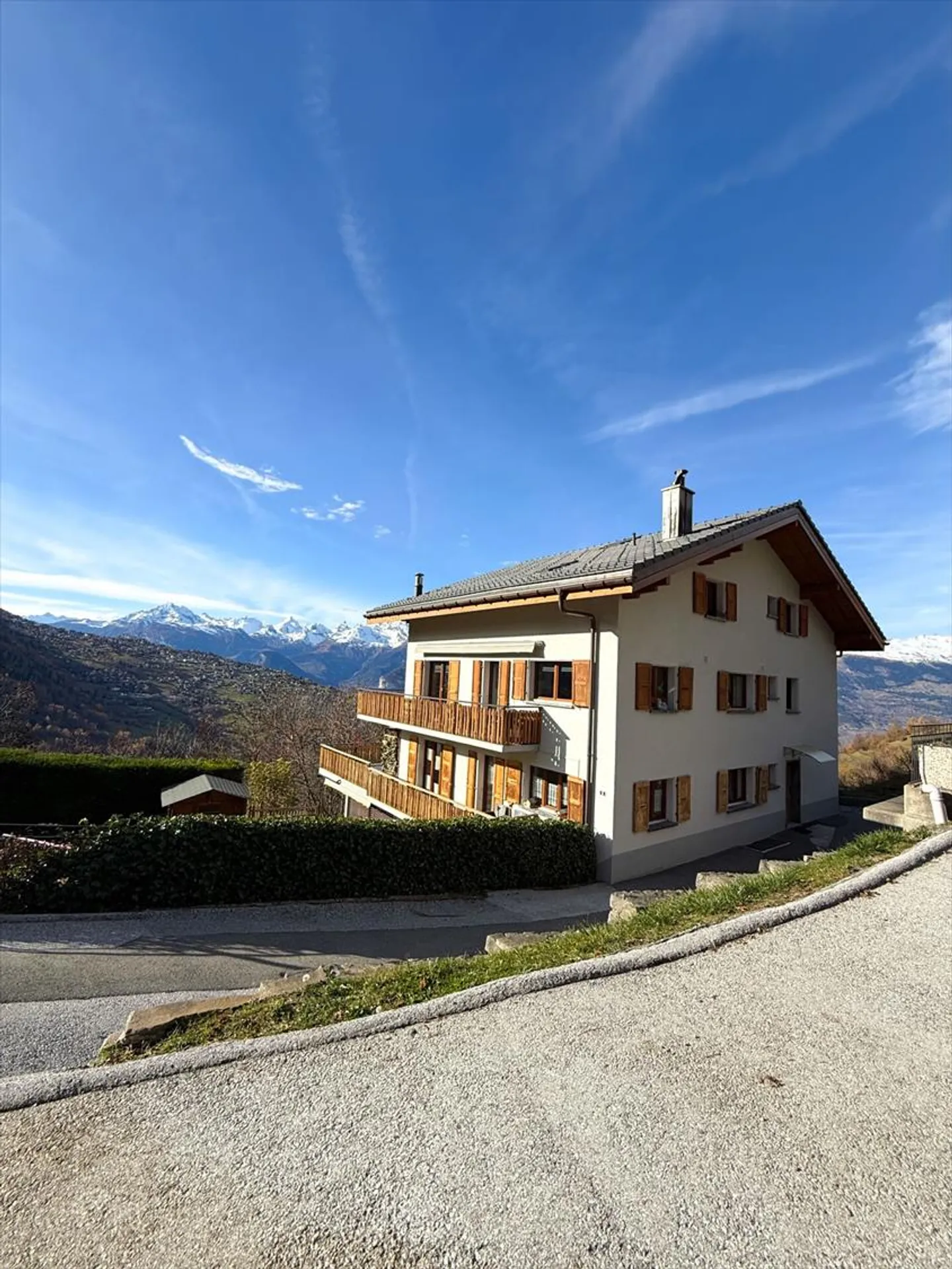 Family apartment with panoramic view - Photo 12 of 12