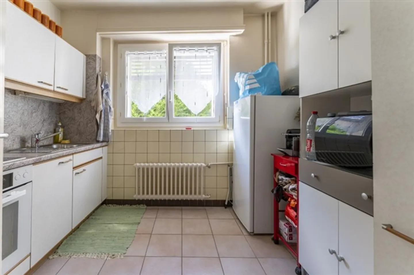 RARE LOCATION, JUST A STONE'S THROW FROM THE CITY CENTER - Photo 4 of 5