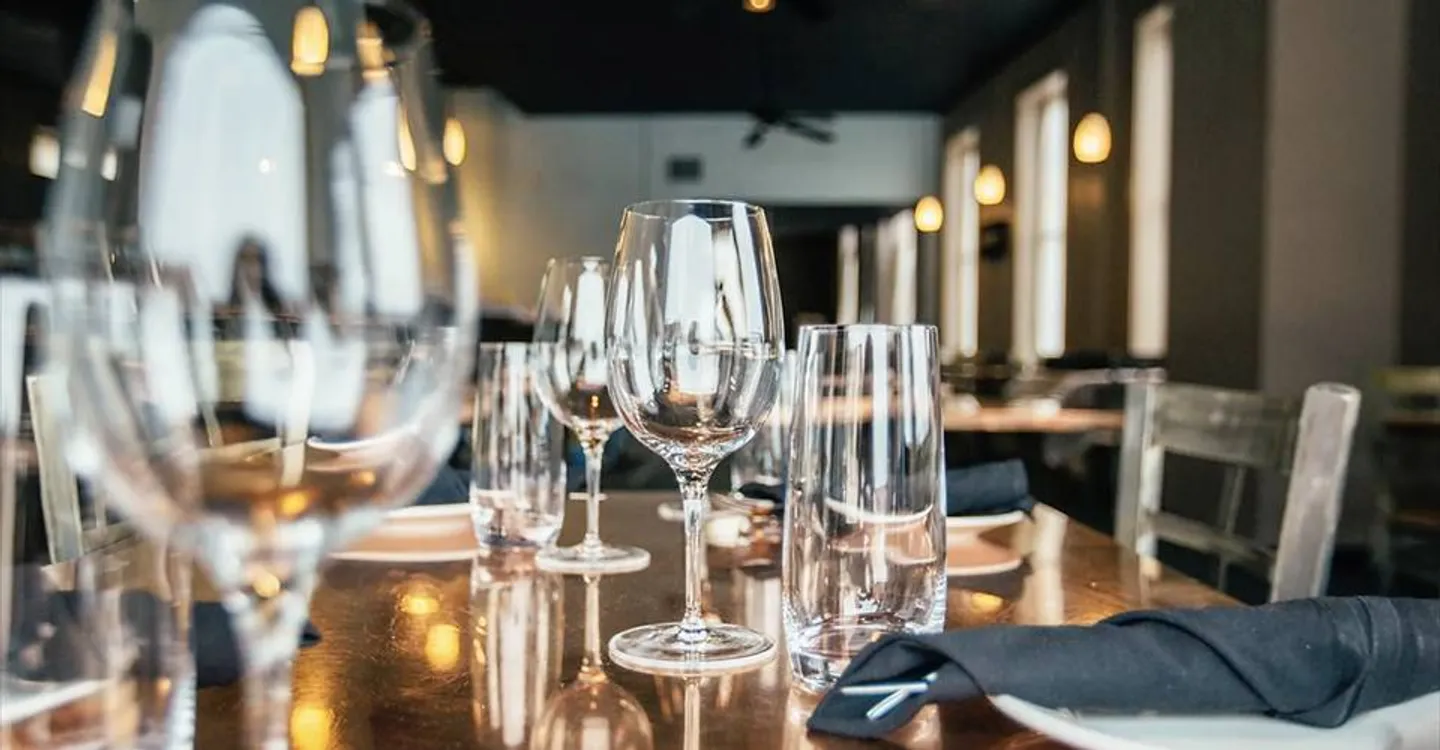 Mischgenutztes Gebäude mieten - Foto 3 von 4