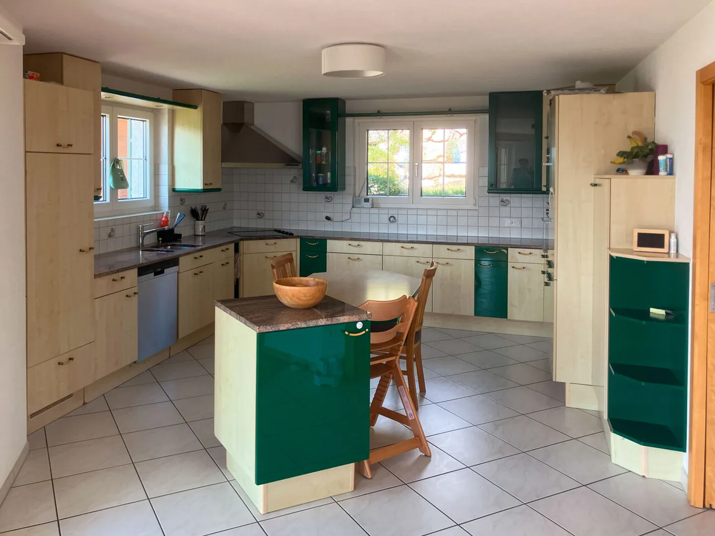 7.5-Zimmer-Einfamilienhaus mit Studio und einzigartiger Seesicht - Foto 4 von 17