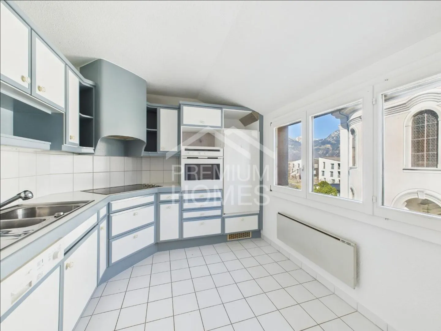 Renovation-Needed Gem Full of Possibilities - Photo 5 of 11