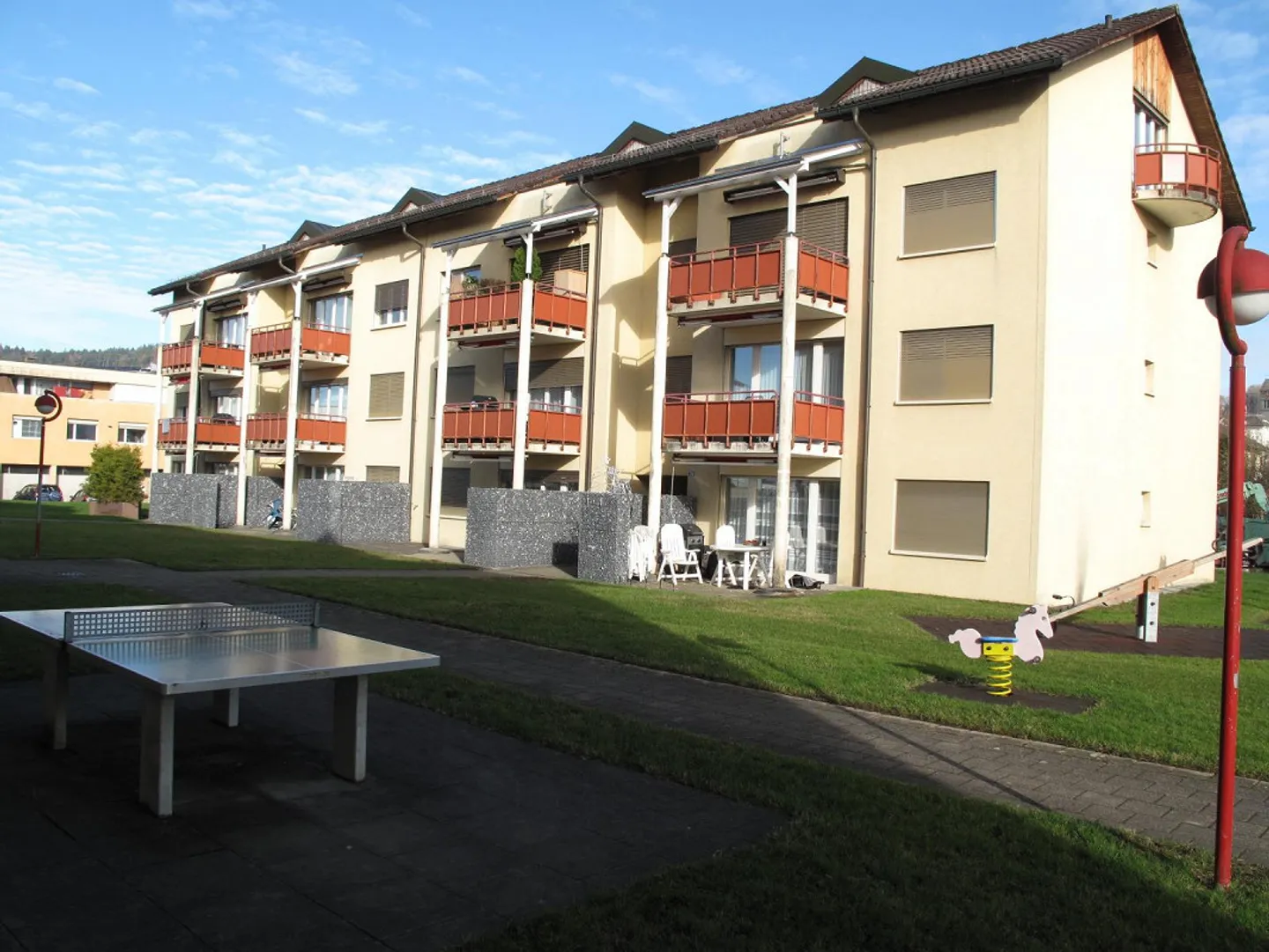 Schöne 3.5 Zimmerwohnung zu vermieten - Foto 2 von 7