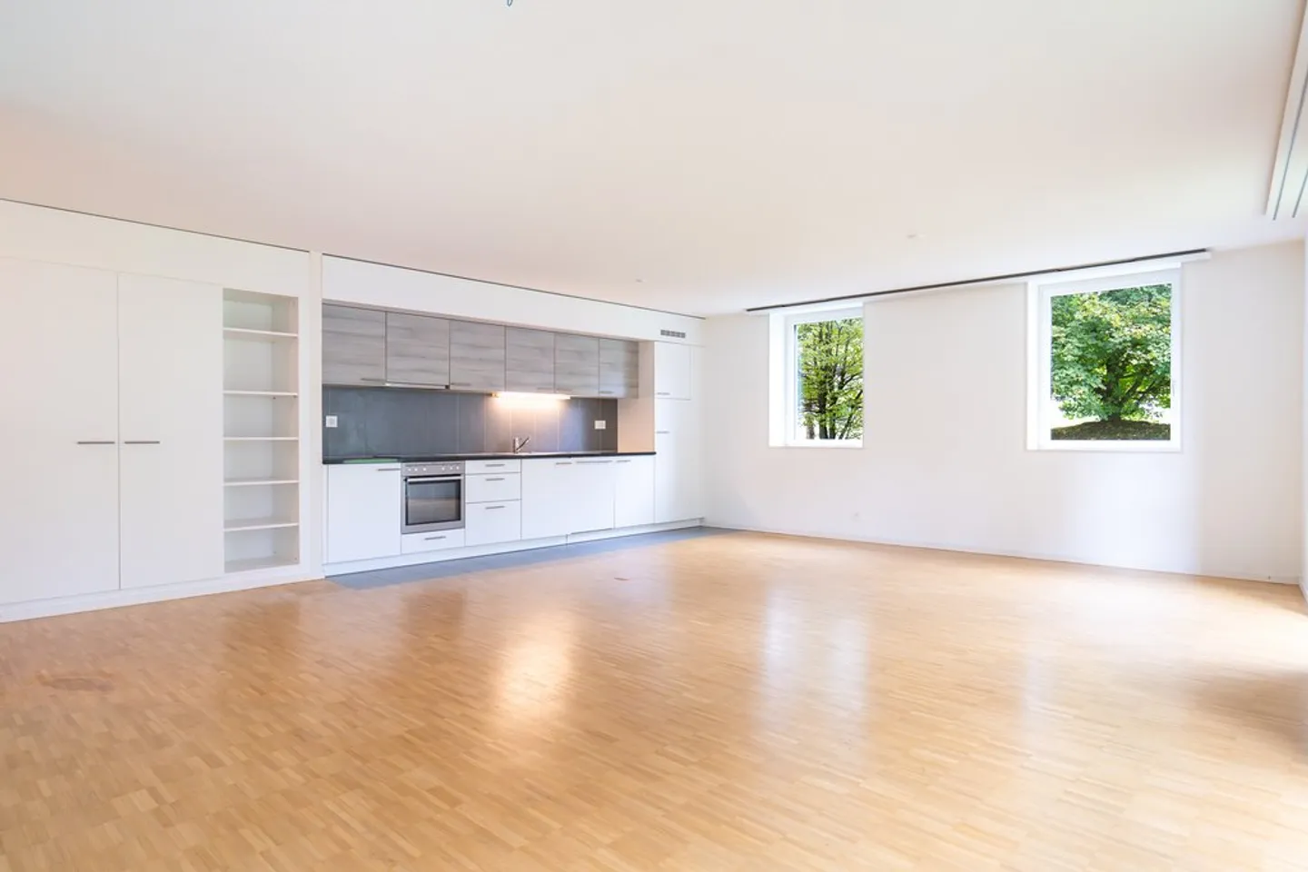 Charmante 2.5-Zimmer-Wohnung - Foto 2 von 7