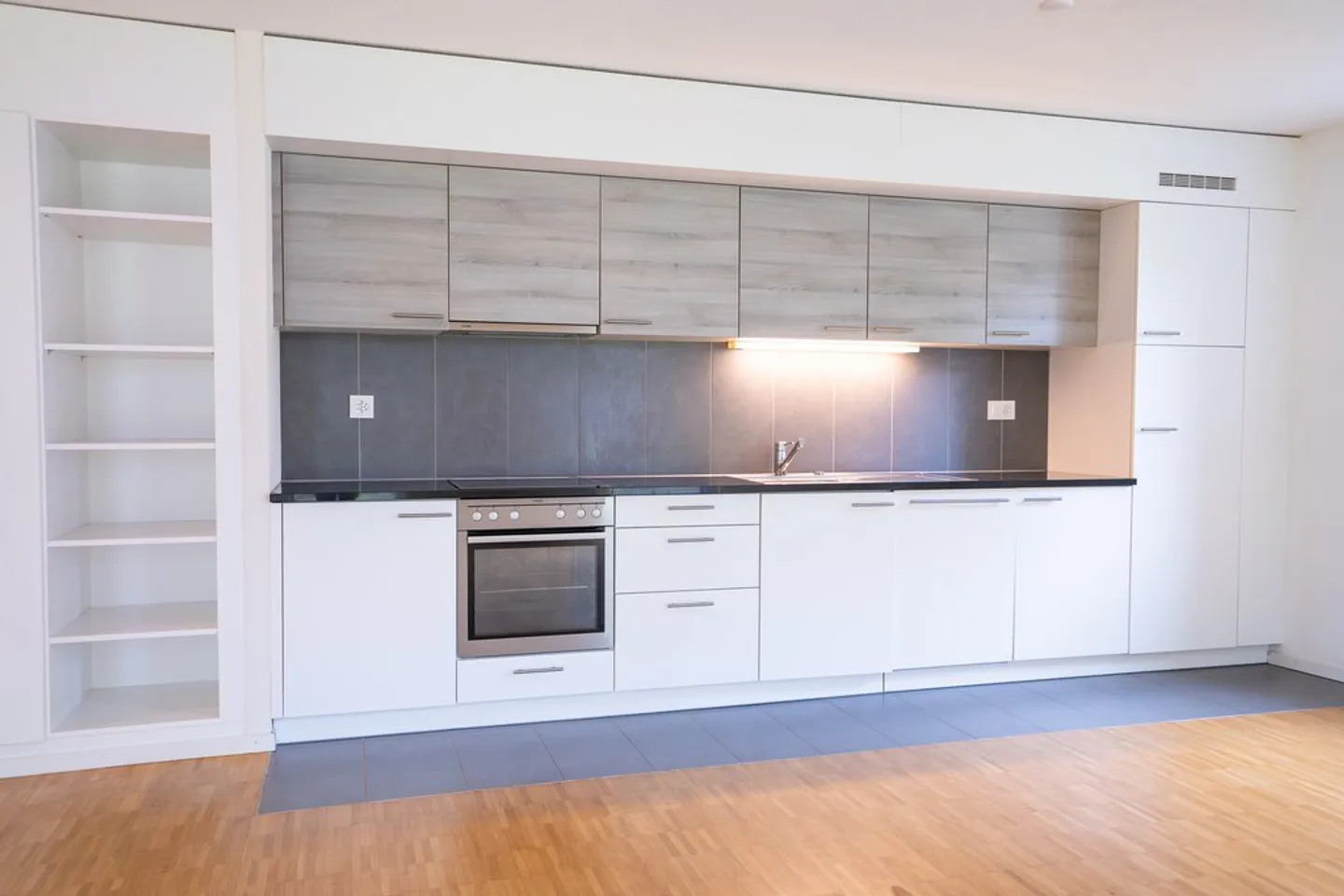 Charmante 2.5-Zimmer-Wohnung - Foto 3 von 7