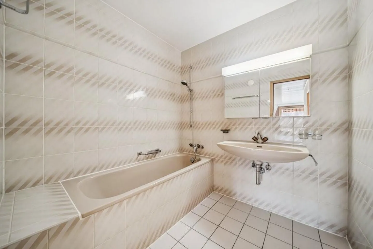 Primo affitto offerto! Magnifico appartamento 3.5 locali a Renens - Foto 10 di 11
