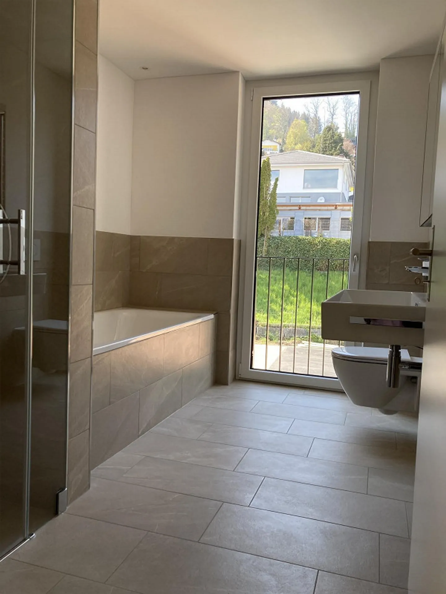 Emplacement central - Photo 5 sur 7