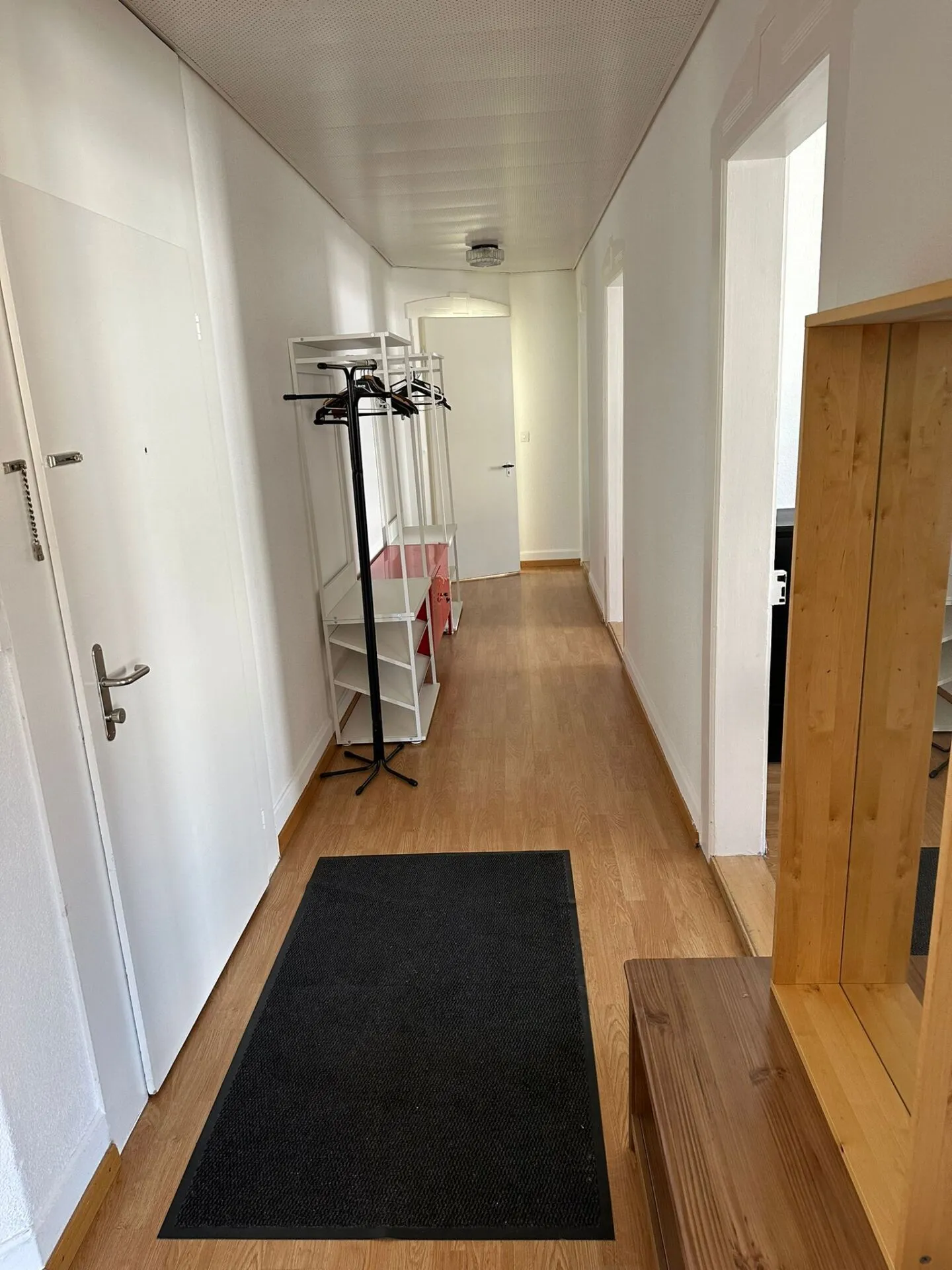 Helles & möbliertes WG-Zimmer im Lachen-Quartier (2.OG Zi 2) - Foto 6 von 7