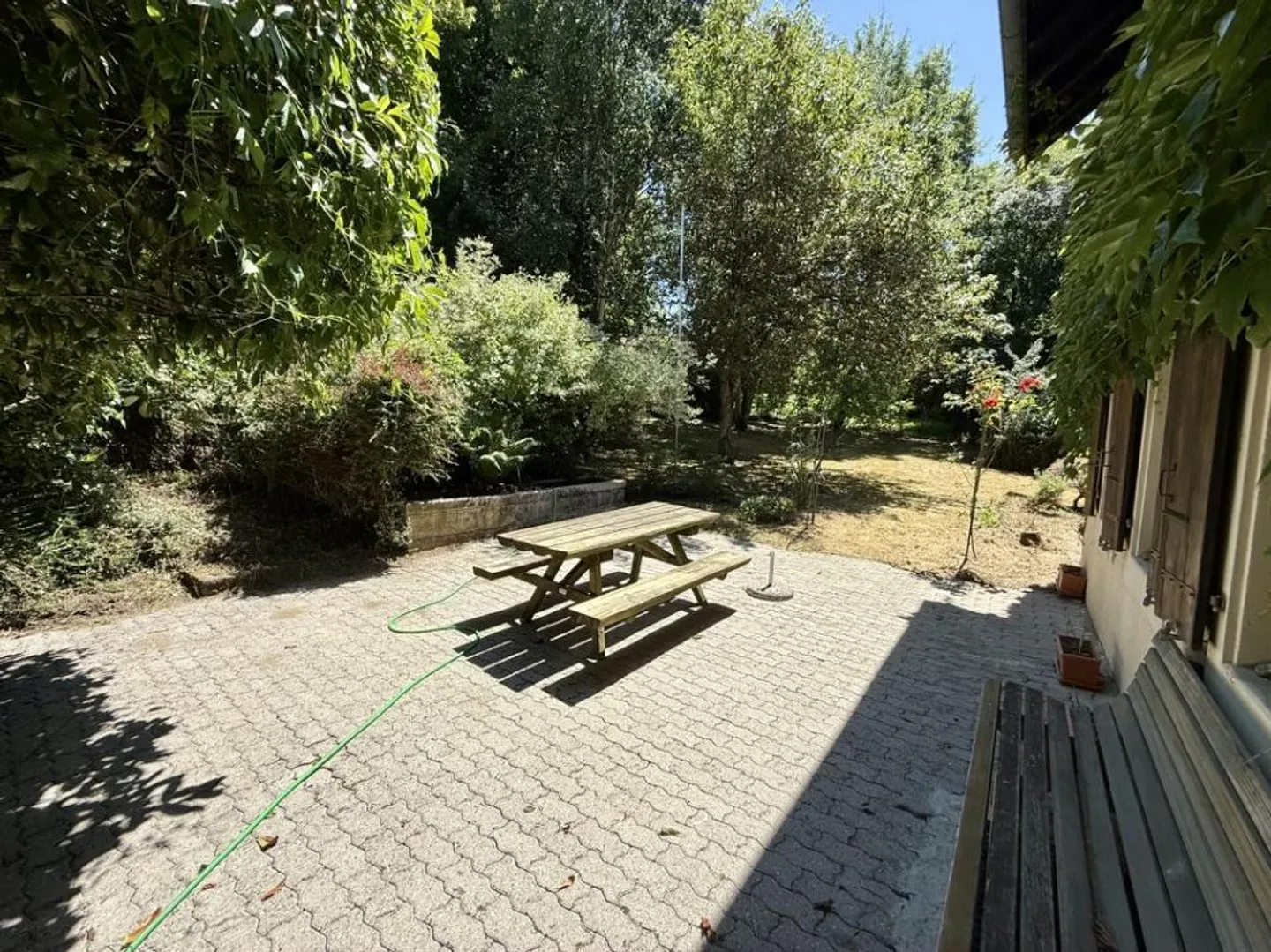4239 m2 großes Grundstück - Foto 2 von 12