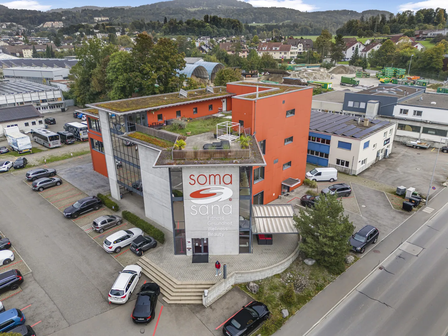 Versatile commercial and industrial property in Affoltern am Albis - Photo 1 of 15