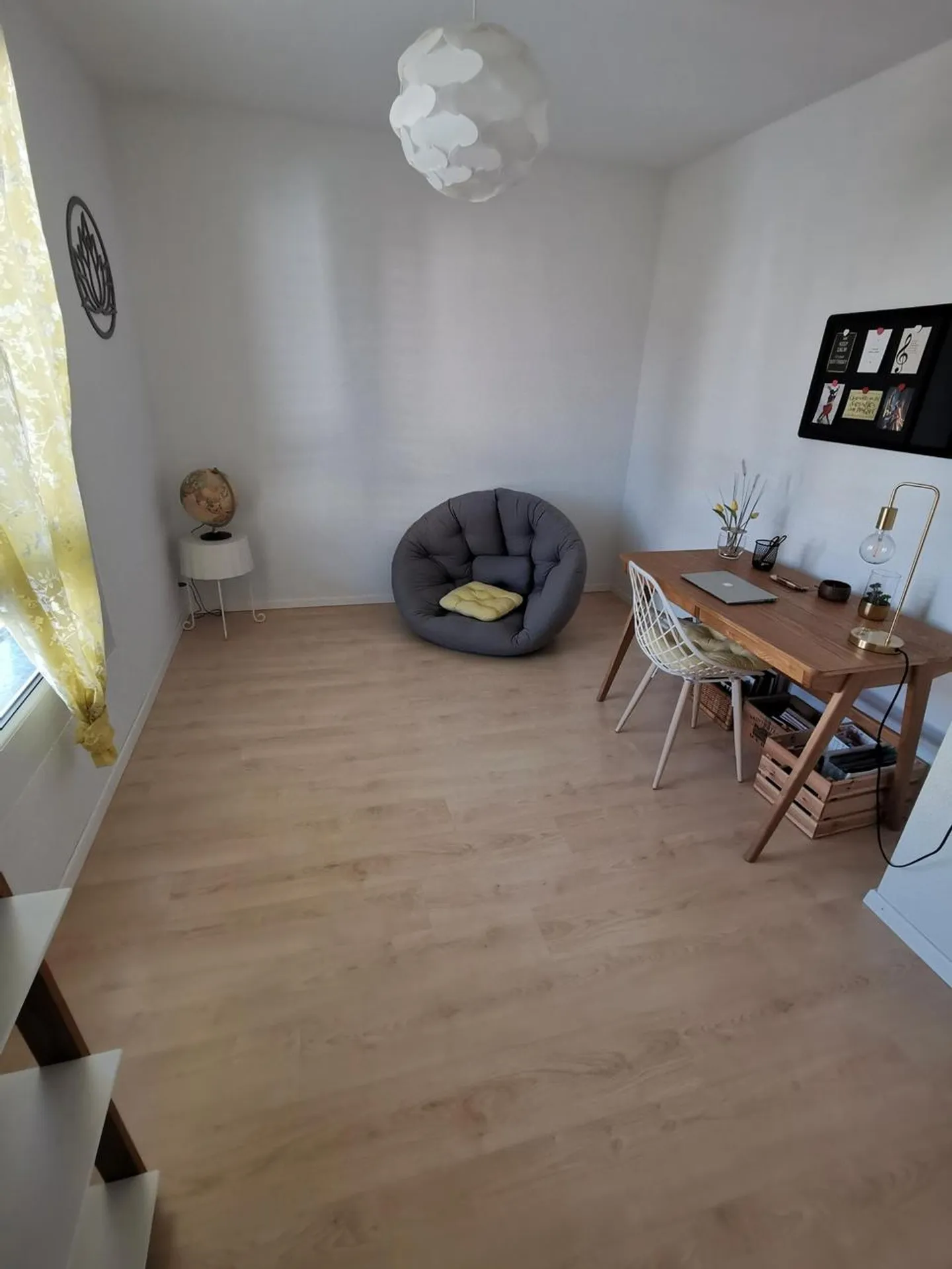 Charmant appartement de 3,5 pièces avec balcon à Yverdon-les-Bains - Foto 3 di 11