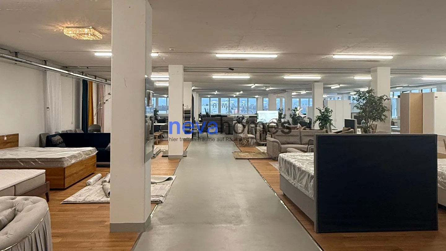 Established furniture store with strong profitability and clearly regulated succession - Photo 7 of 9