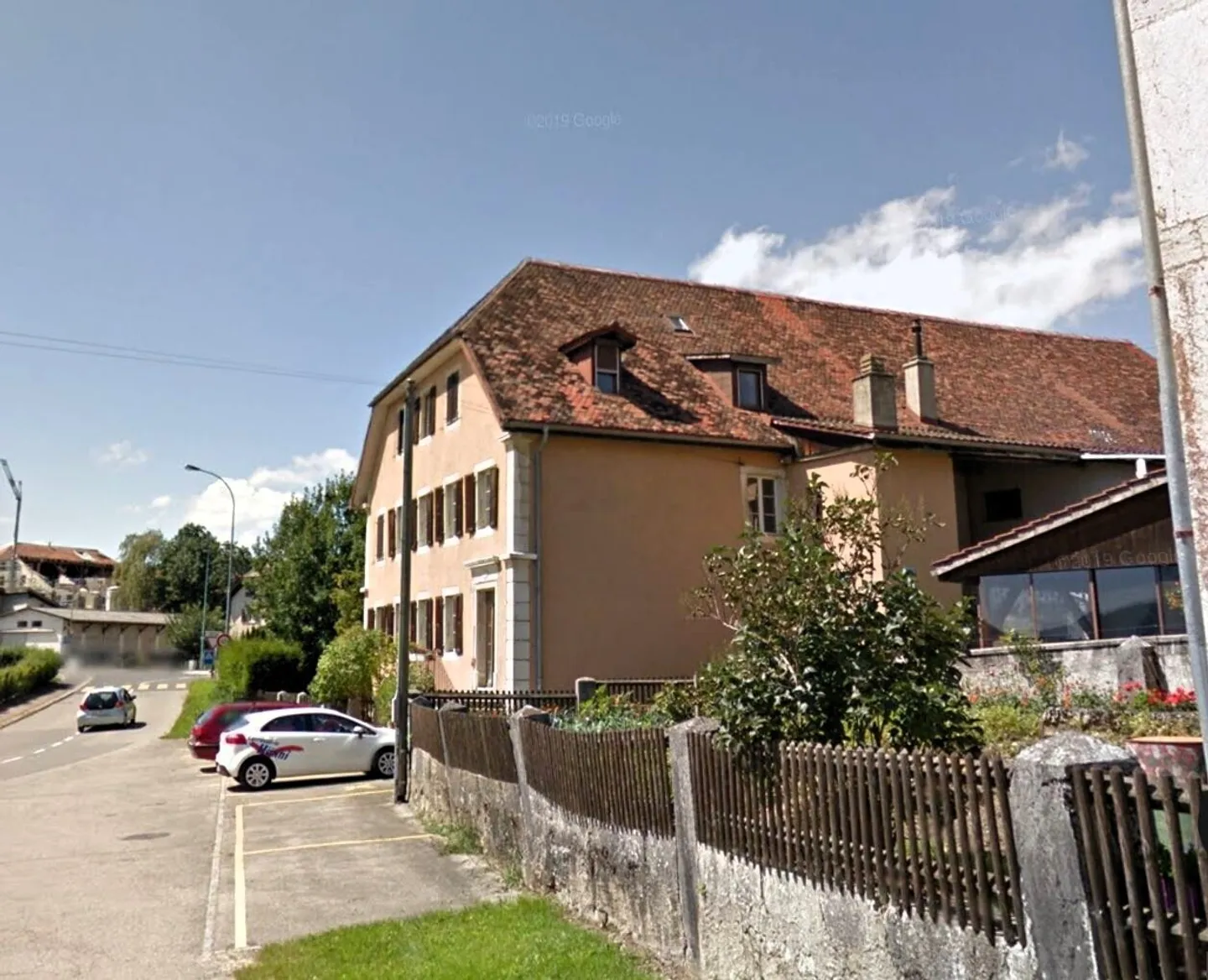 Possibility to create 2-3 additional apartments - Photo 3 of 6