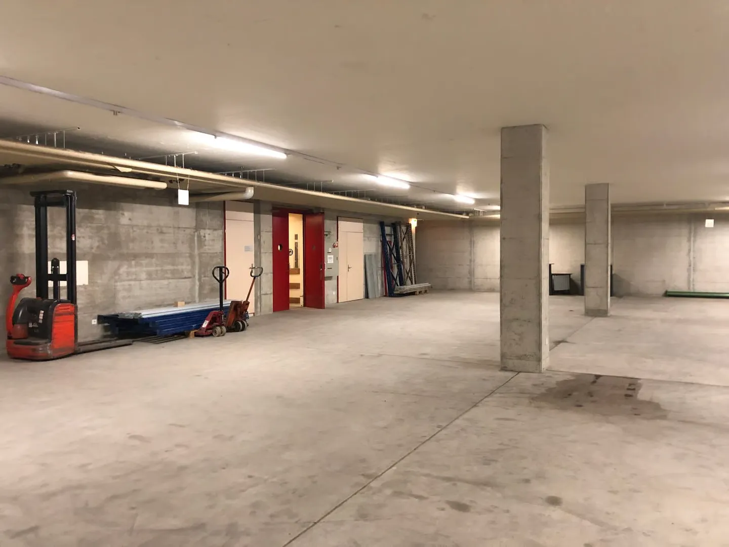 Storage space in the basement - Photo 5 of 7