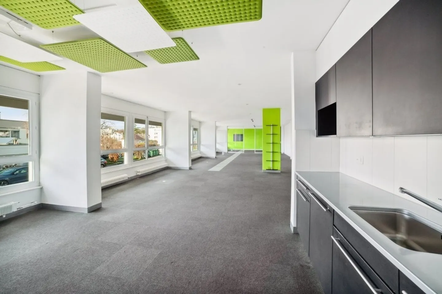 Spazio di vendita in open space nel quartiere Chailly - Foto 4 di 11