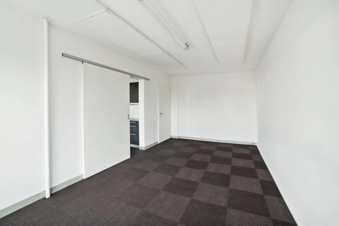 Spazio di vendita in open space nel quartiere Chailly - Foto 5 di 11