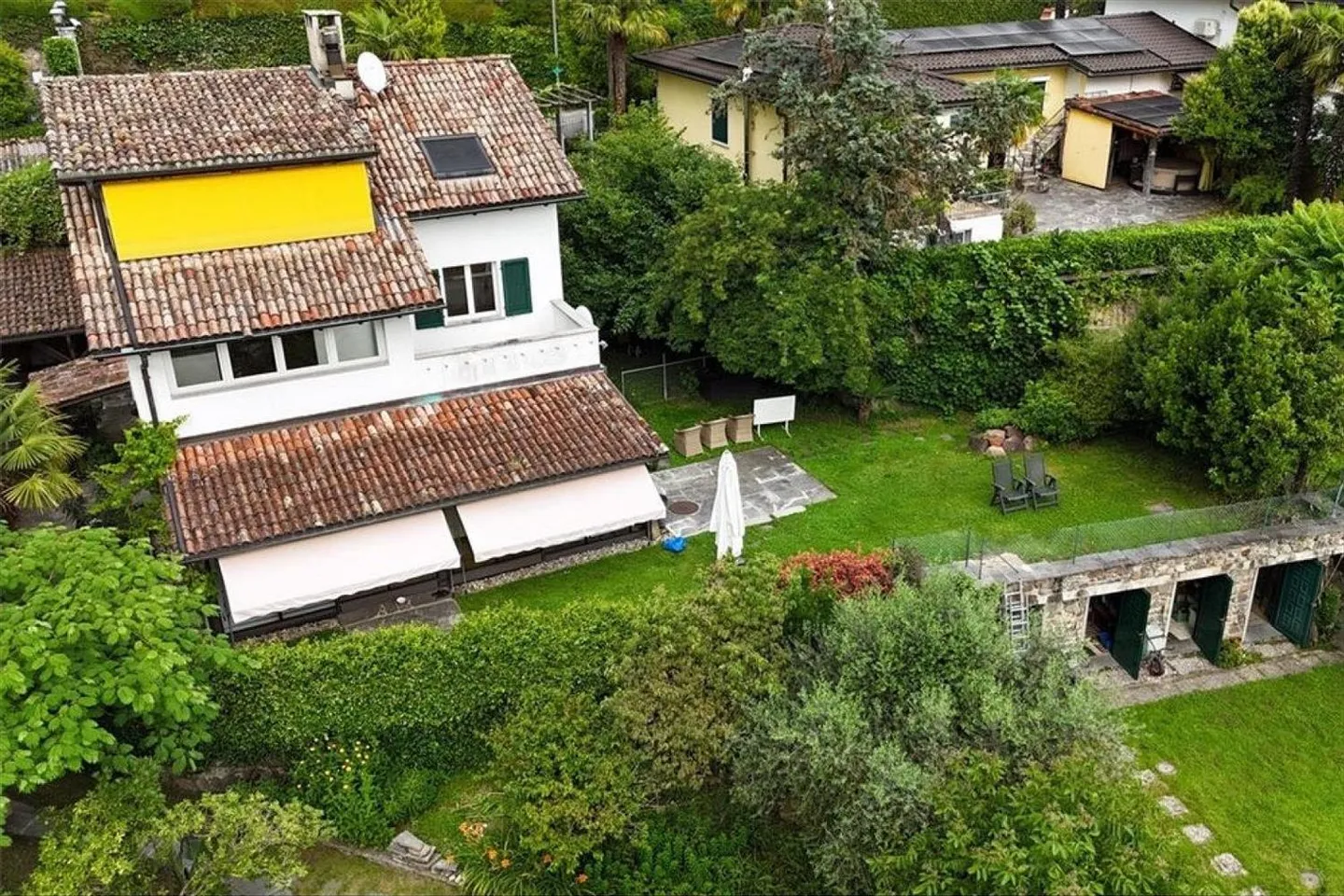 Morcote - Bright 3.5 rooms with terrace and enchanting view - Photo 3 of 13