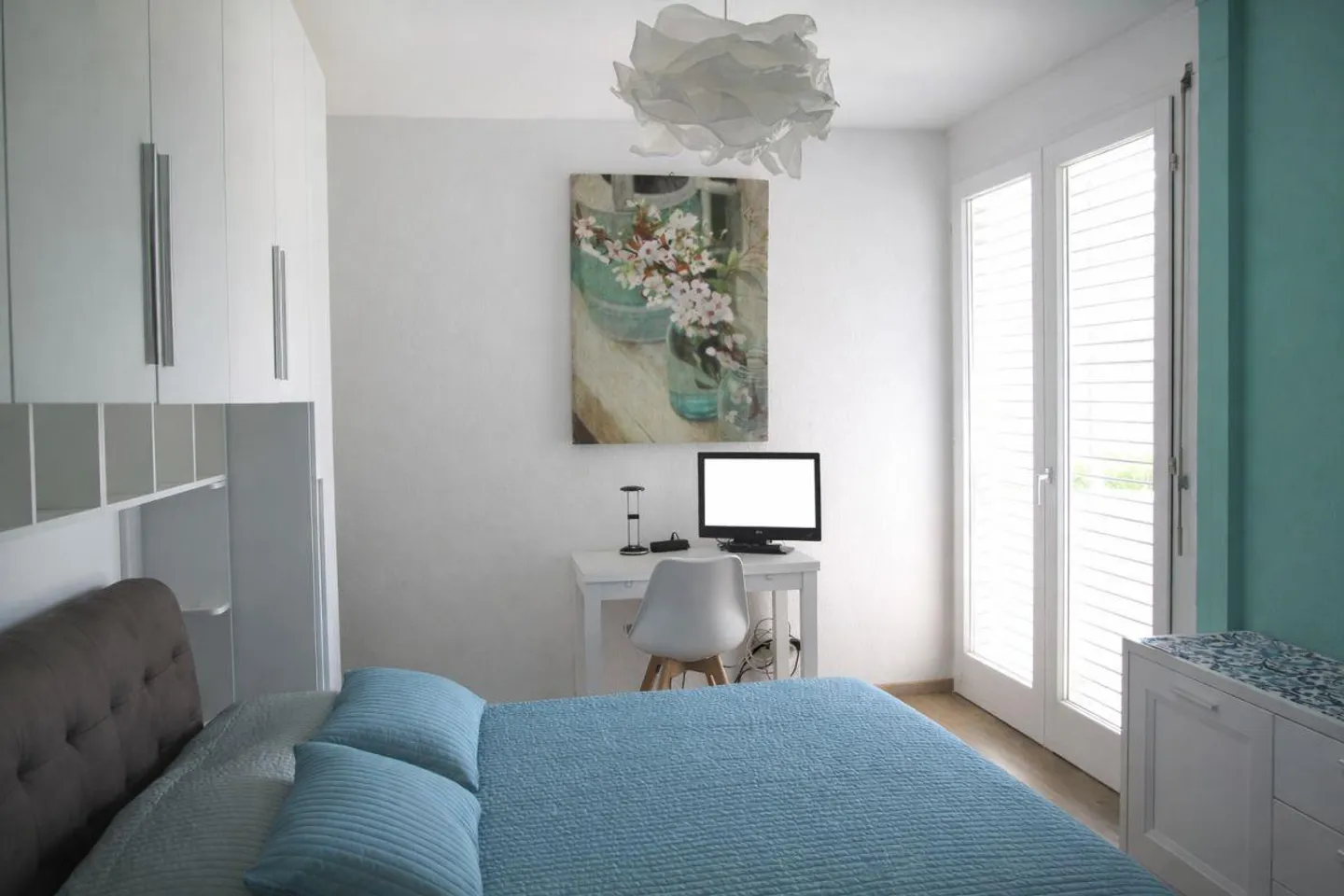 Renovated and central 3.5-room apartments for rent - Photo 9 of 14