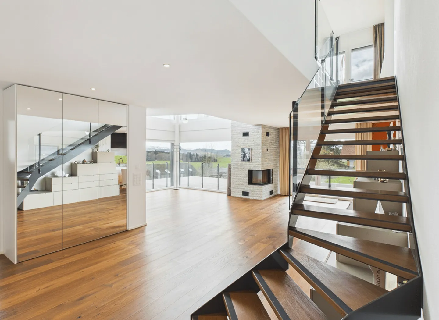 Luxuriöse Attika-Maisonette - Foto 4 von 6