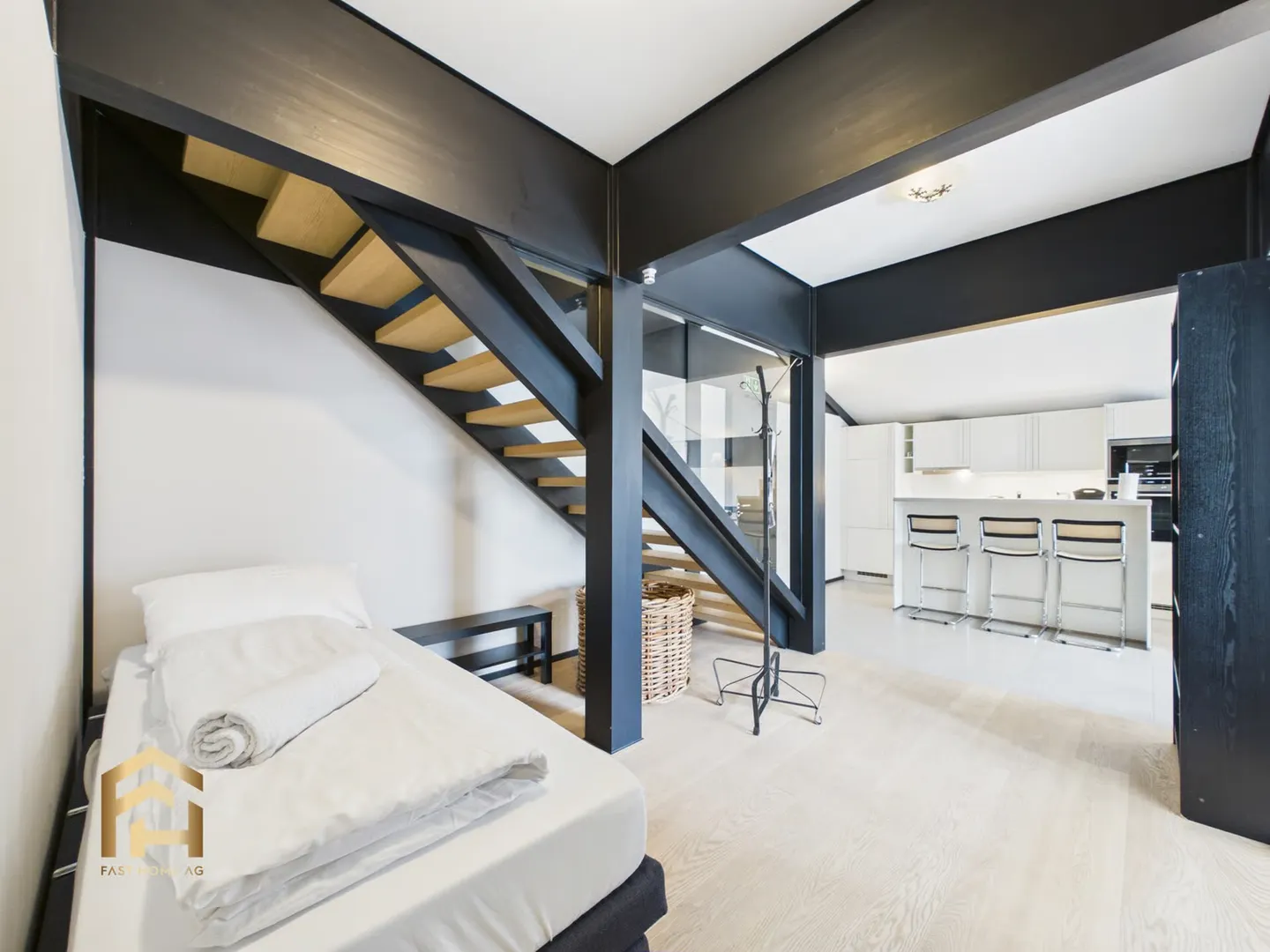 Über den Dächern der Lauchernalp  5.5-Zimmer-Duplex-Penthouse - Photo 7 of 13