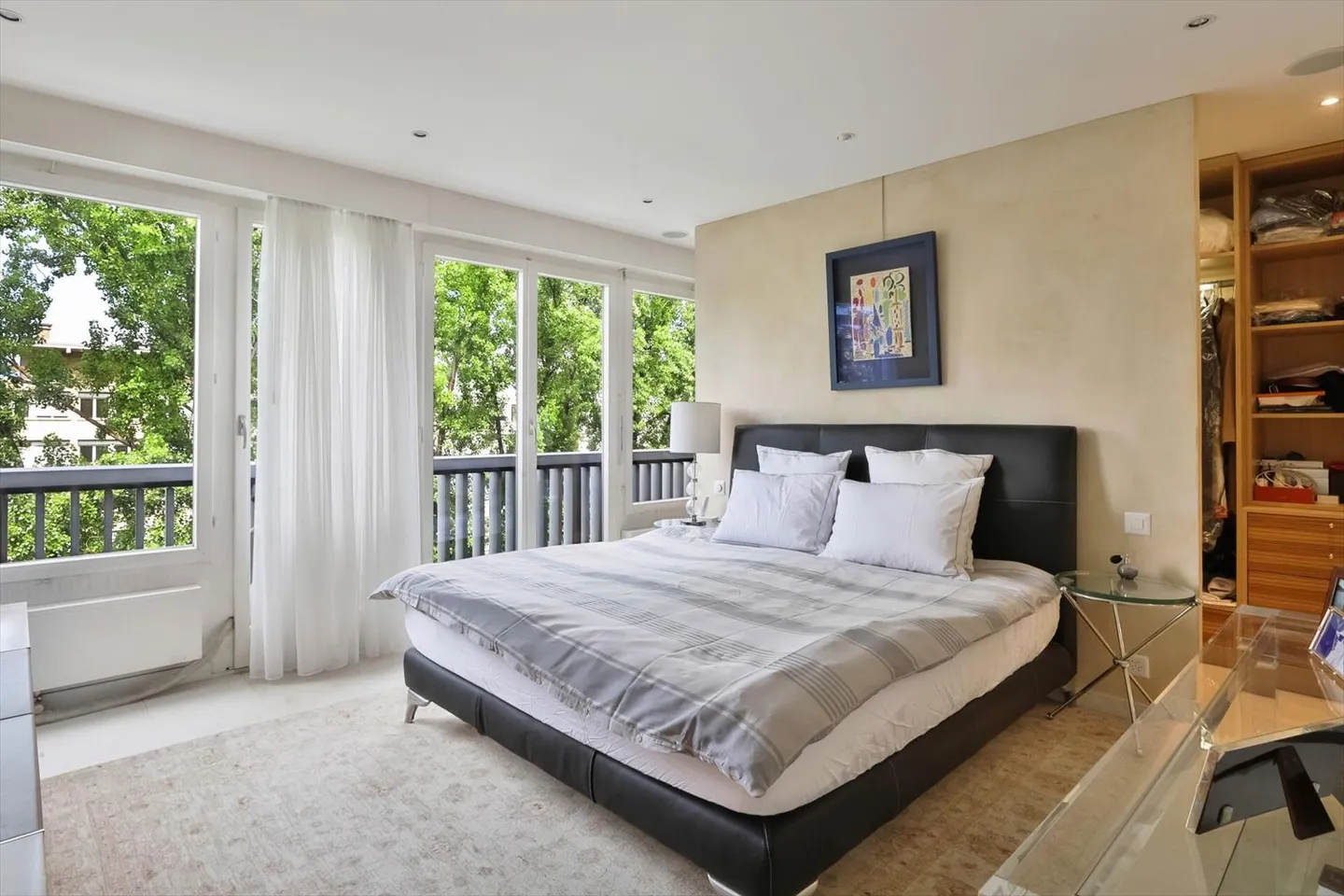 Élégant appartement dans un quartier résidentiel à Champel à vendre en SI - Photo 5 sur 9