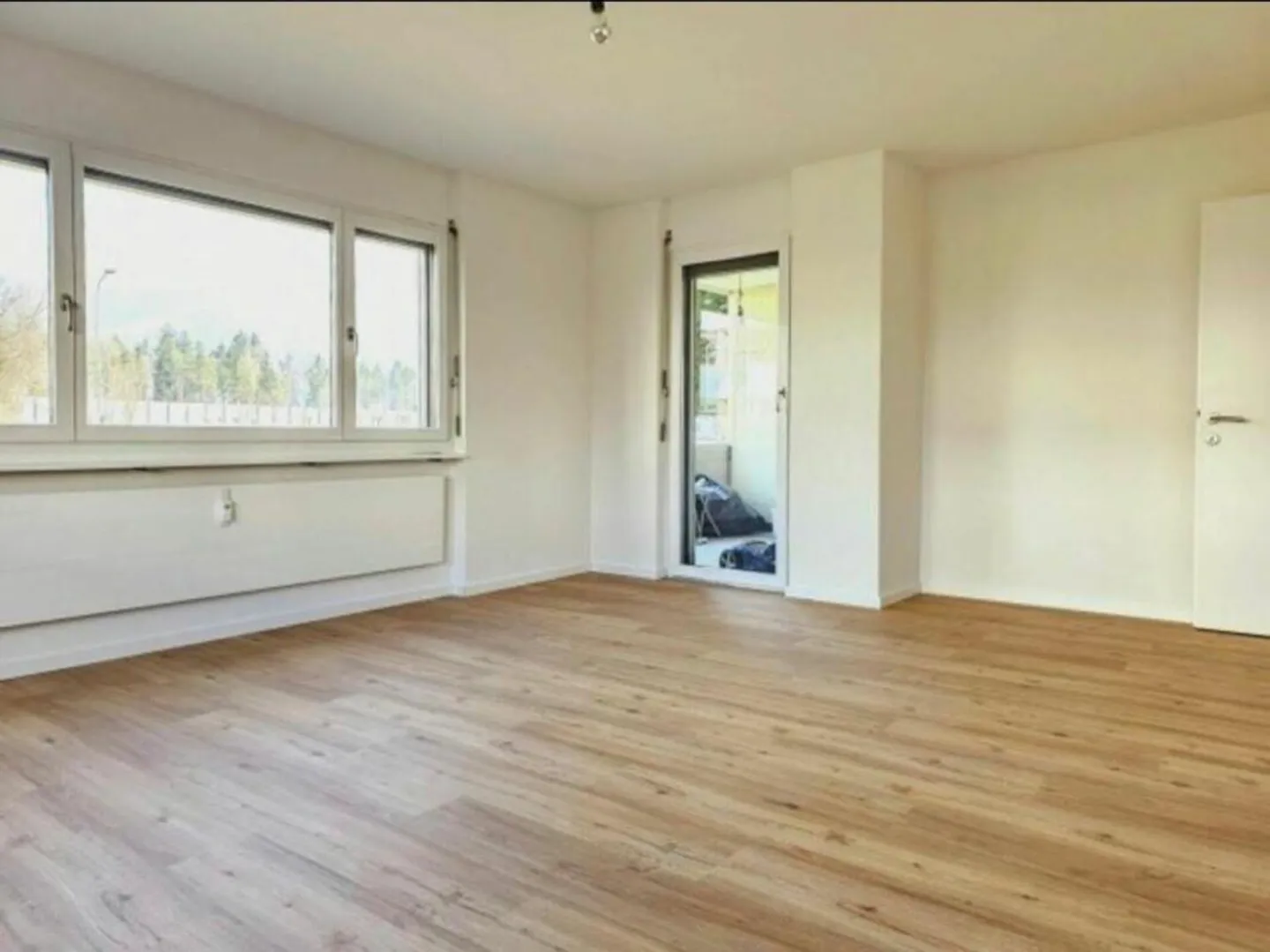 3.5 Zimmer, 85 m², Hochparterre - Foto 2 von 11