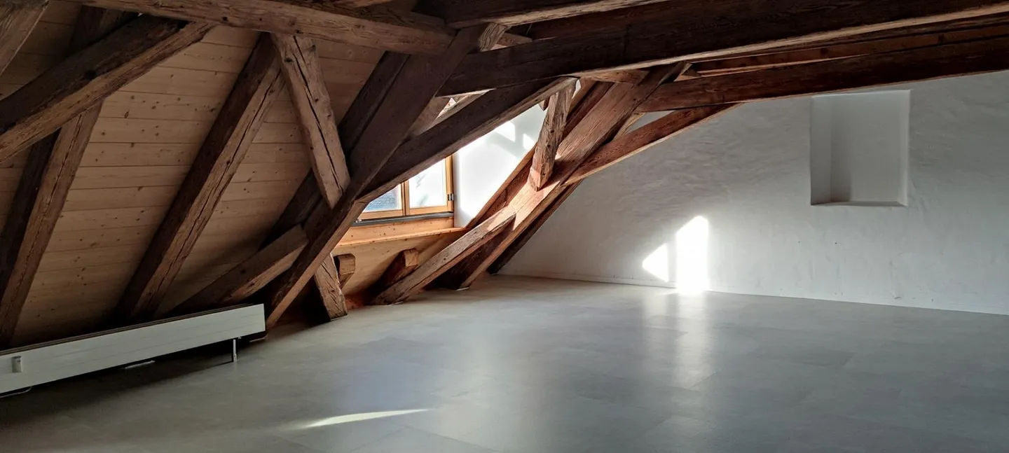 Original Loft Apartment in the Town - Photo 2 of 10