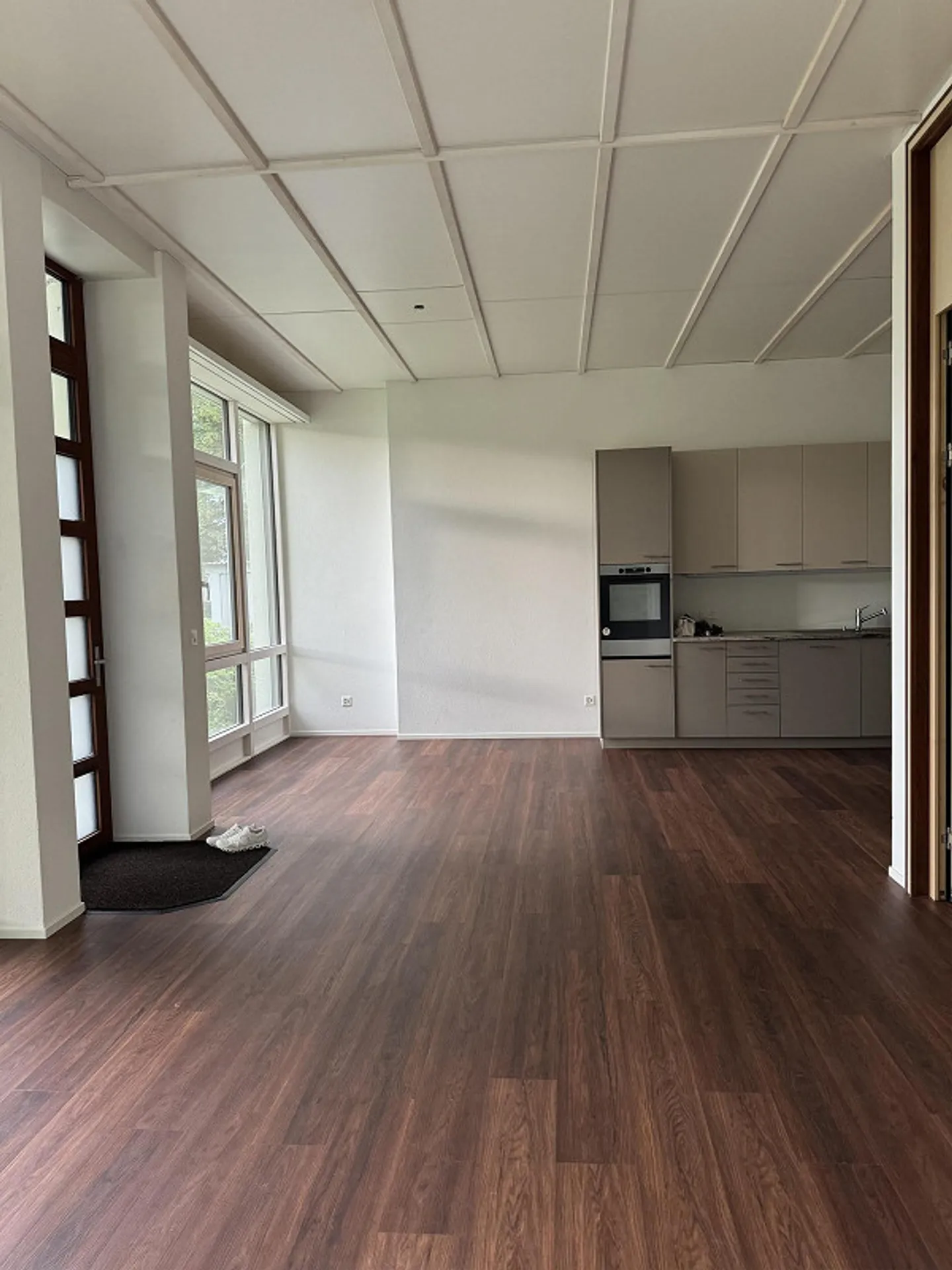 Cercasi nuovo inquilino per appartamento con giardino di 3,5 stanze a Rüschlikon - Foto 5 di 9