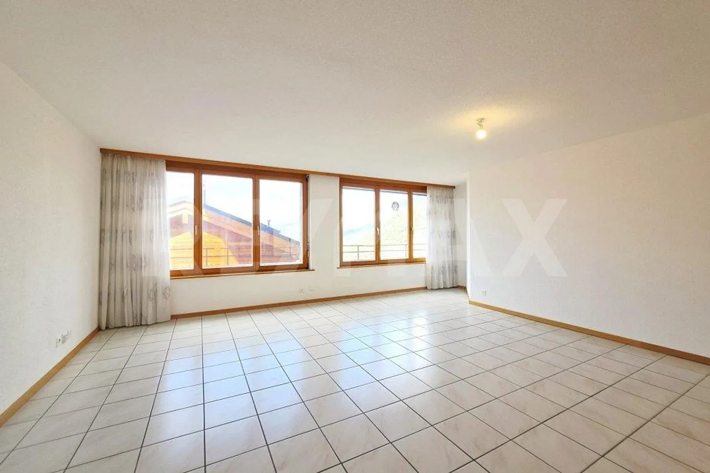 Grosszügige 2.5-Zimmerwohnung mit Rhonetalblick in Guttet-Feschel - Photo 3 of 13