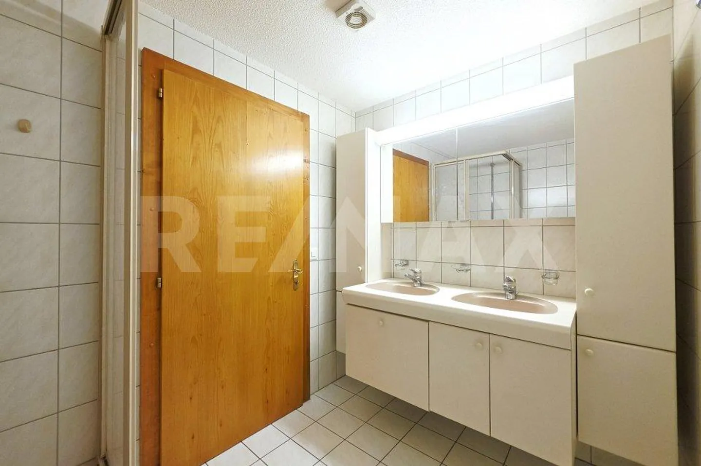 Grosszügige 2.5-Zimmerwohnung mit Rhonetalblick in Guttet-Feschel - Photo 8 of 13