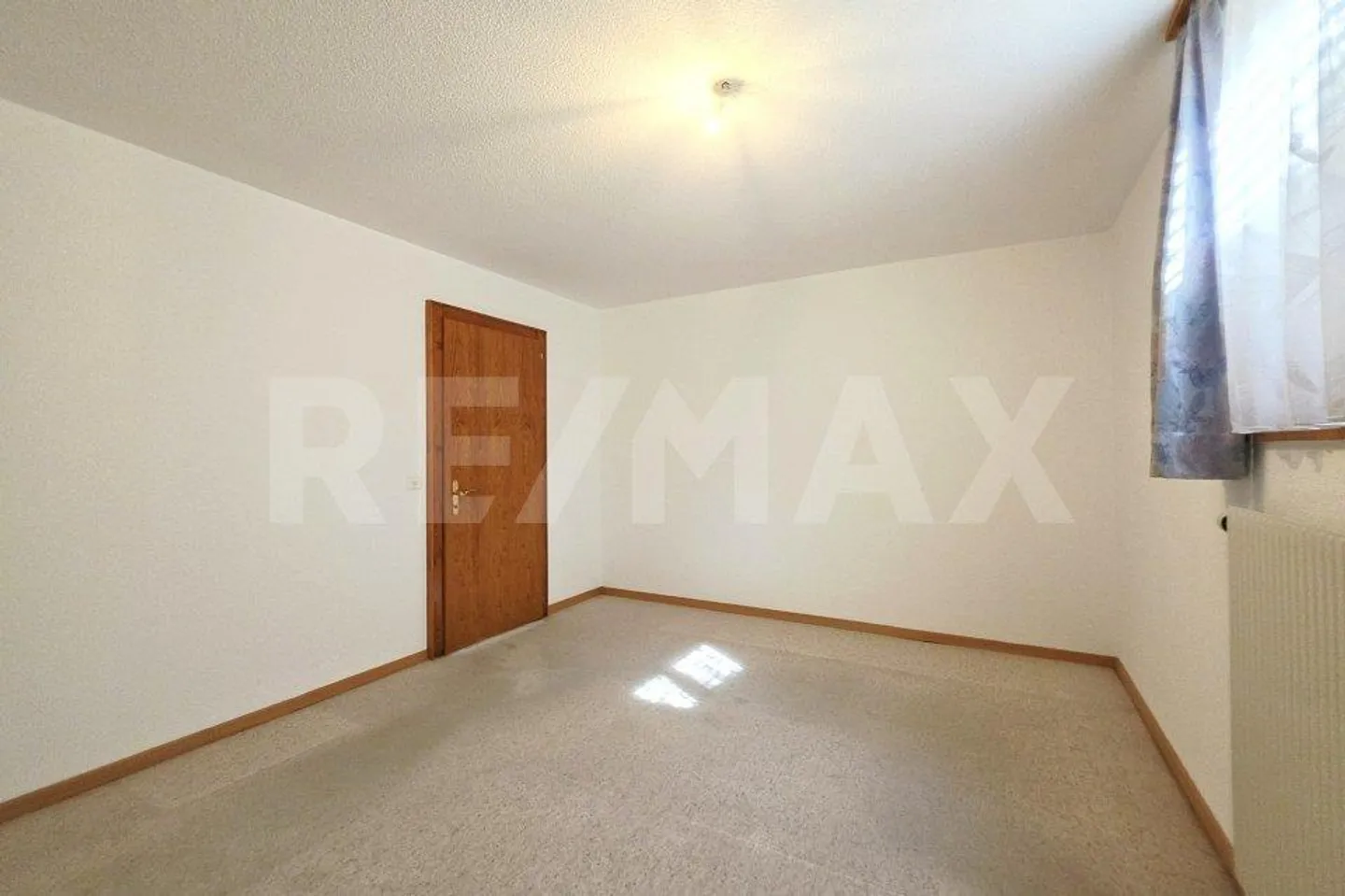 Grosszügige 2.5-Zimmerwohnung mit Rhonetalblick in Guttet-Feschel - Photo 11 of 13